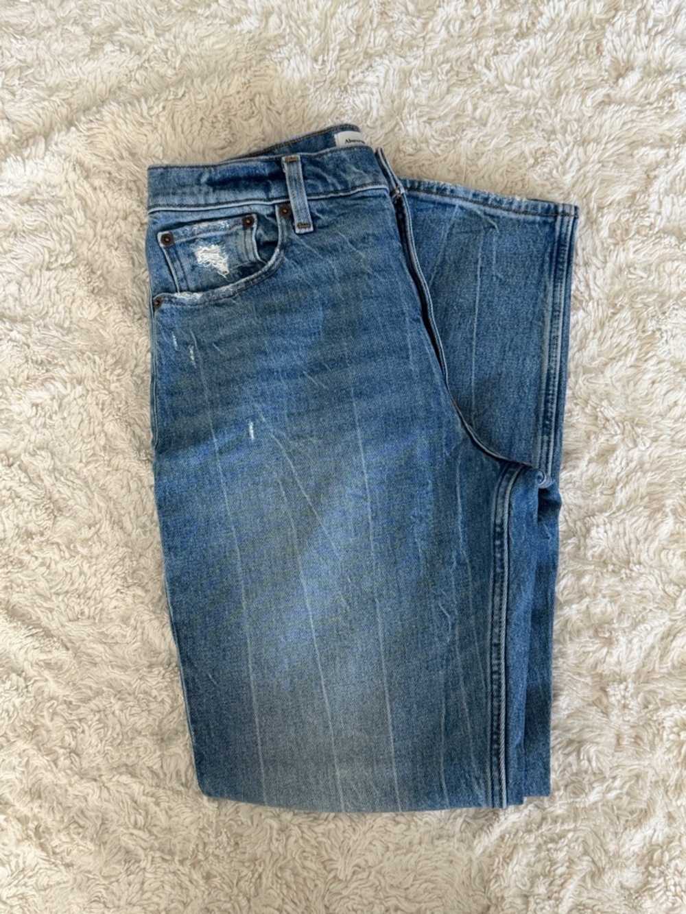 Abercrombie & Fitch High Rise Mom Medium Blue Jeans 8L